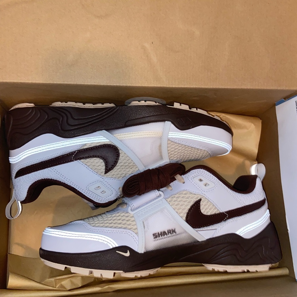 Travis Scott x Nike Field Jaxx